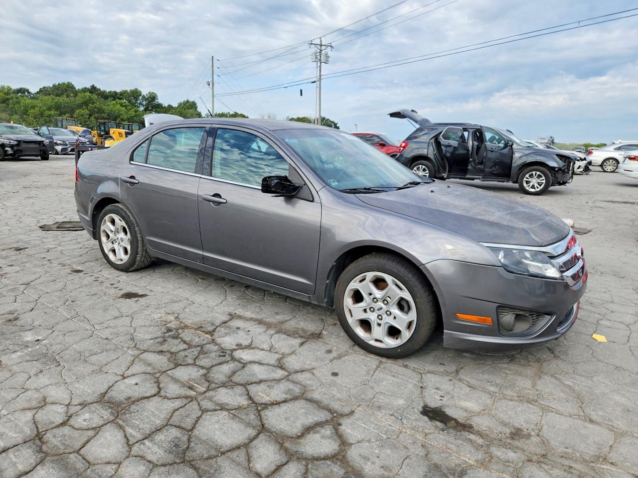 2011 Ford Fusion Se - Фото 4