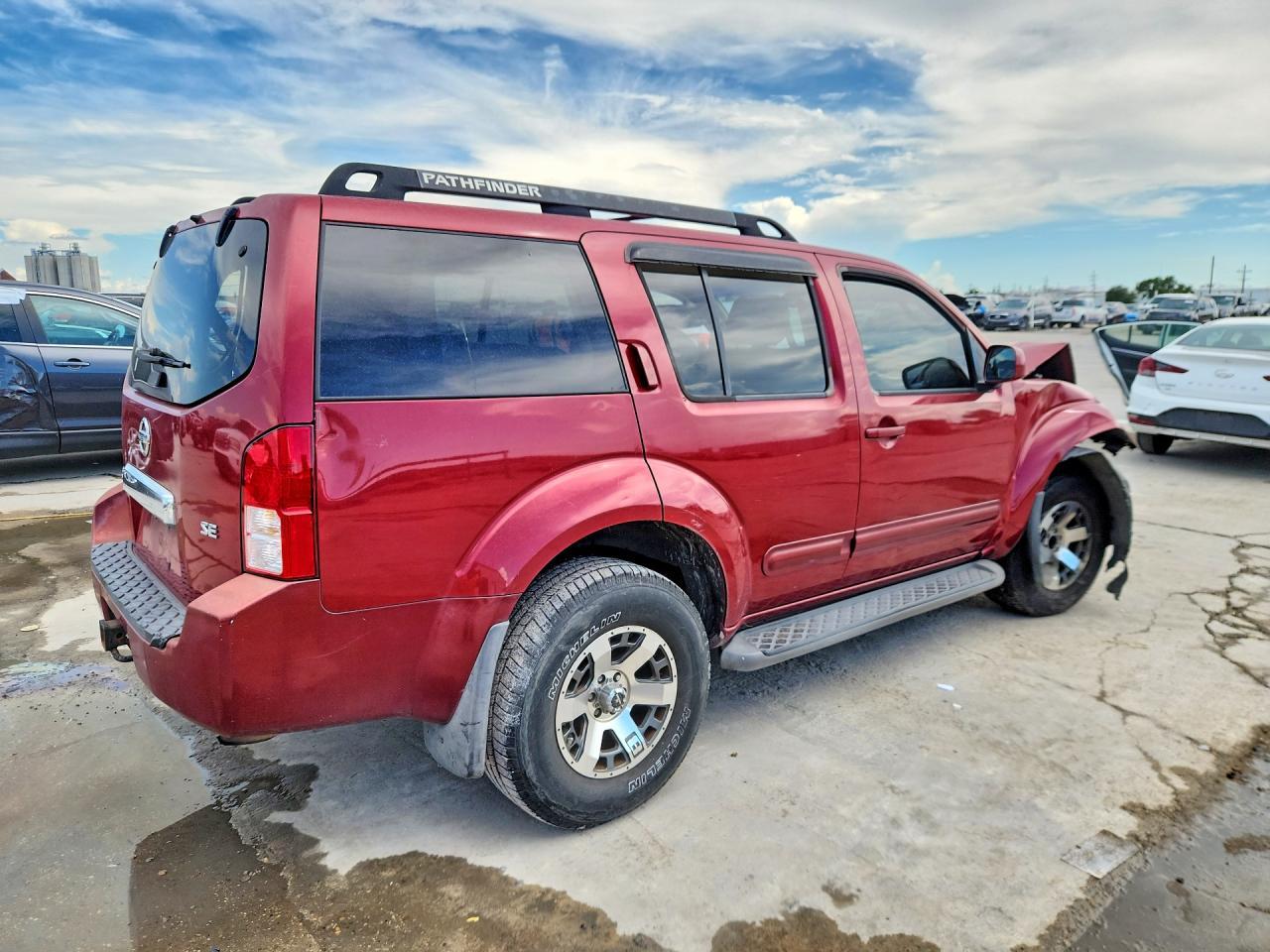 2006 Nissan Pathfinder S - Image 3