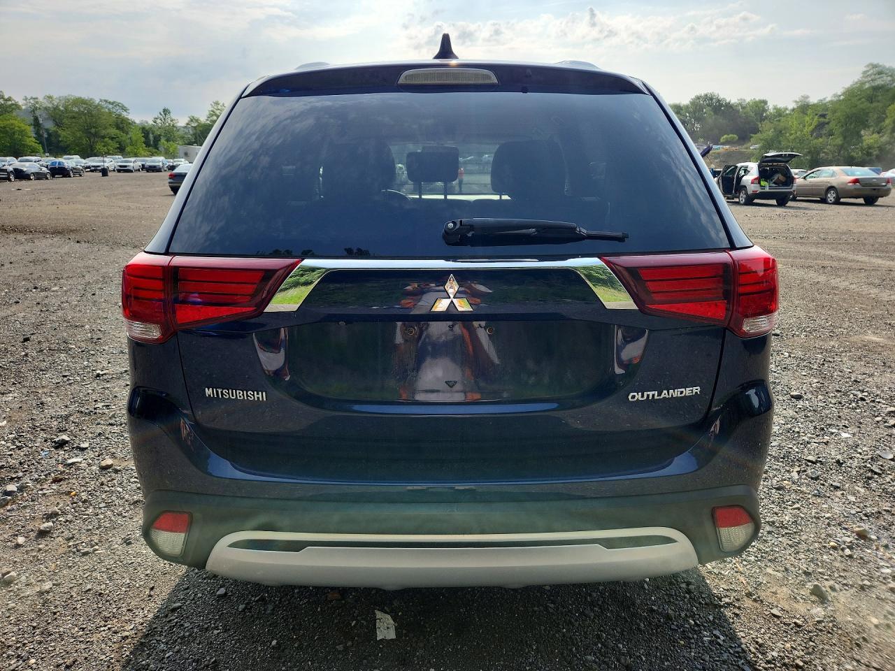 2019 Mitsubishi Outlander Se - Фото 6