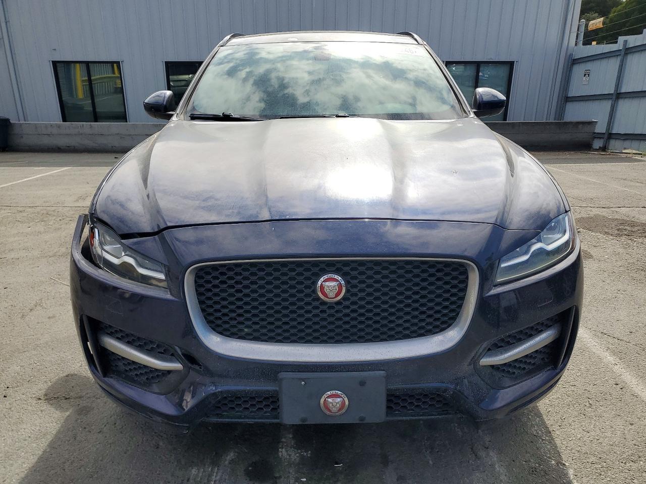 2018 Jaguar F-Pace R - Sport - Фото 5