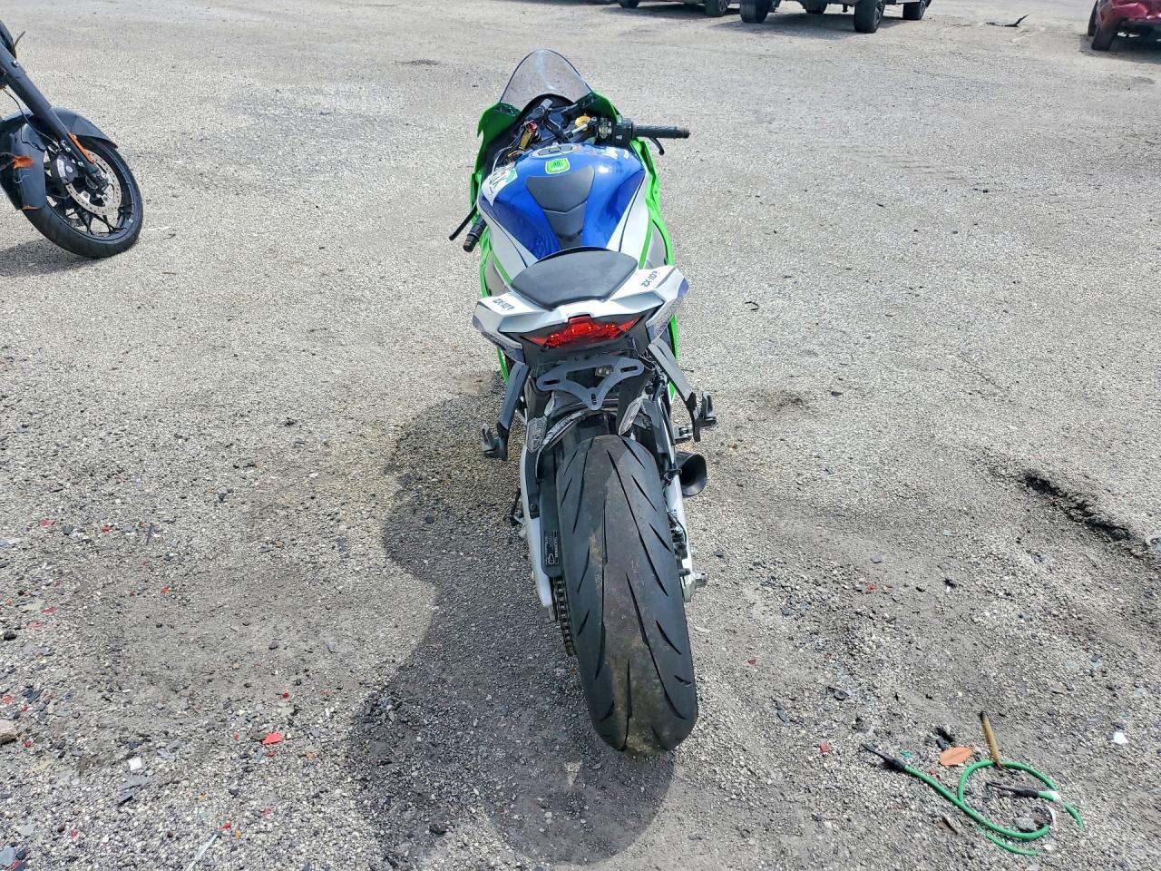2024 Kawasaki Zx1002 L - Image 4