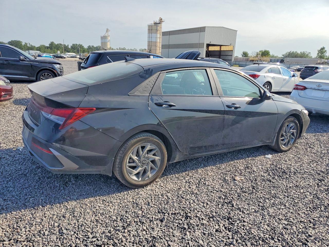 2024 Hyundai Elantra Sel - Фото 3