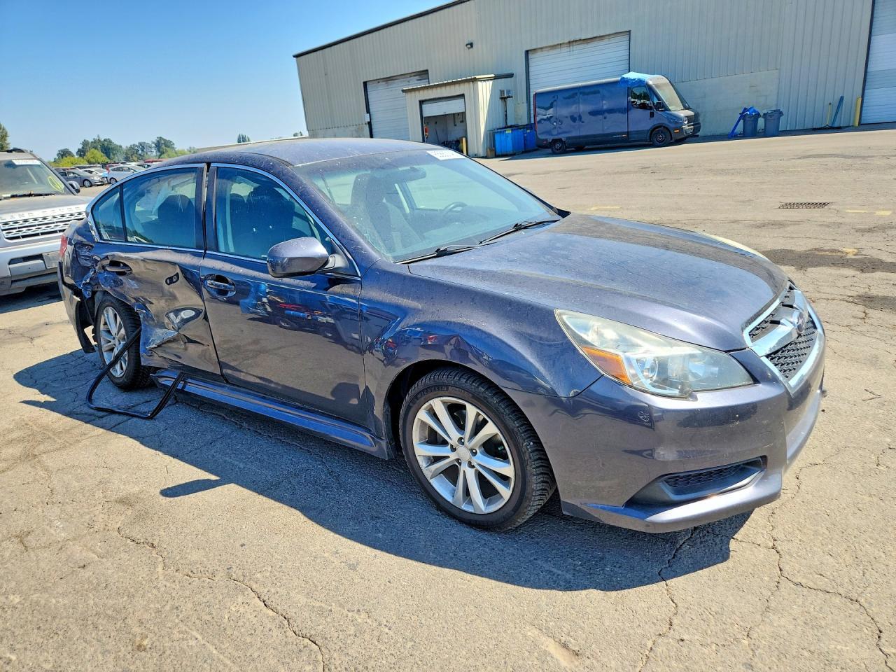 2013 Subaru Legacy 2.5I Premium - Image 4