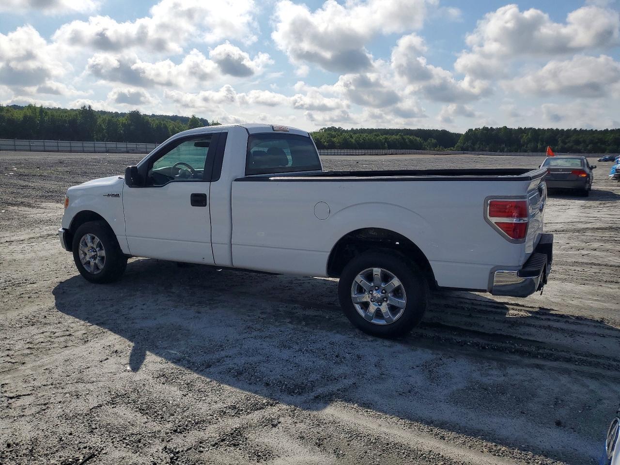 2014 Ford F150 - Image 2