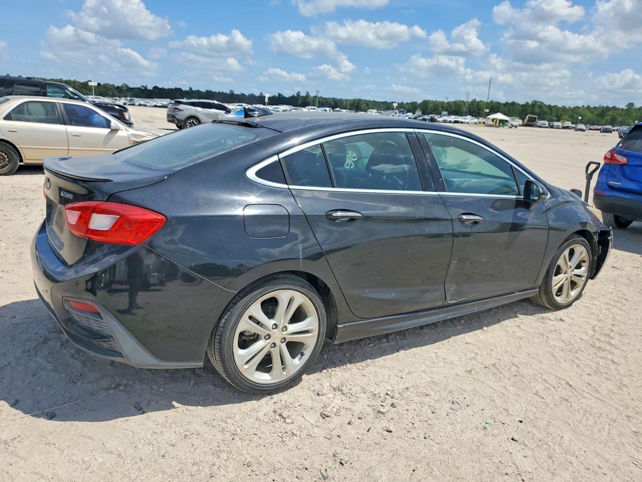 2016 Chevrolet Cruze Premier - Фото 3