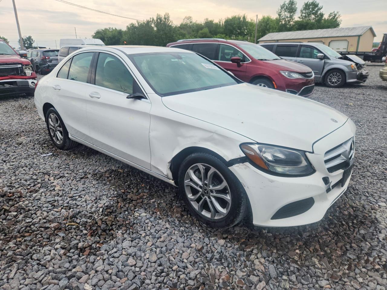2018 Mercedes-Benz C 300 4Matic - Фото 4
