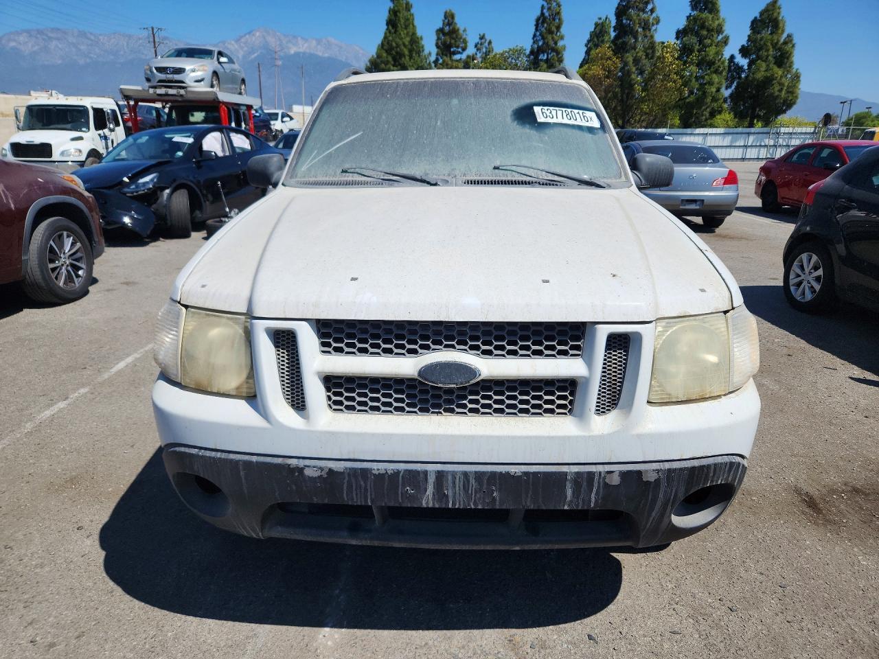 2002 Ford Explorer Sport Trac - Фото 5