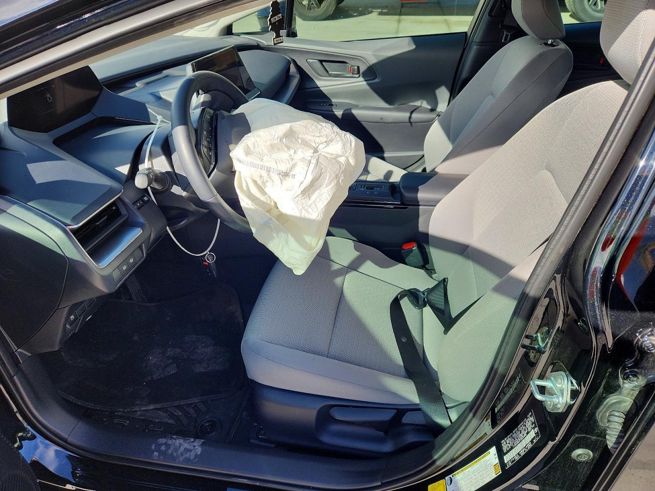2026 Toyota Prius Le - Фото 7