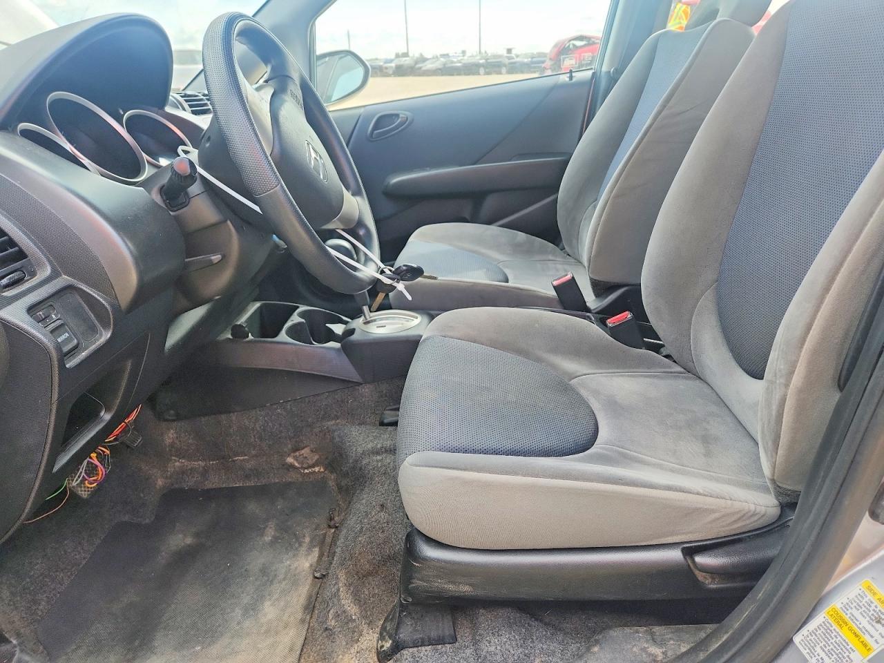 2007 Honda Fit - Image 7