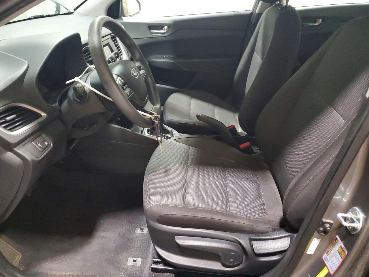 2021 Hyundai Accent Se - Фото 7