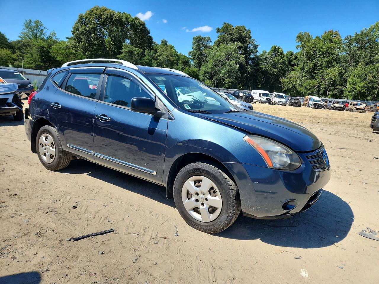 2014 Nissan Rogue Select S - Image 4