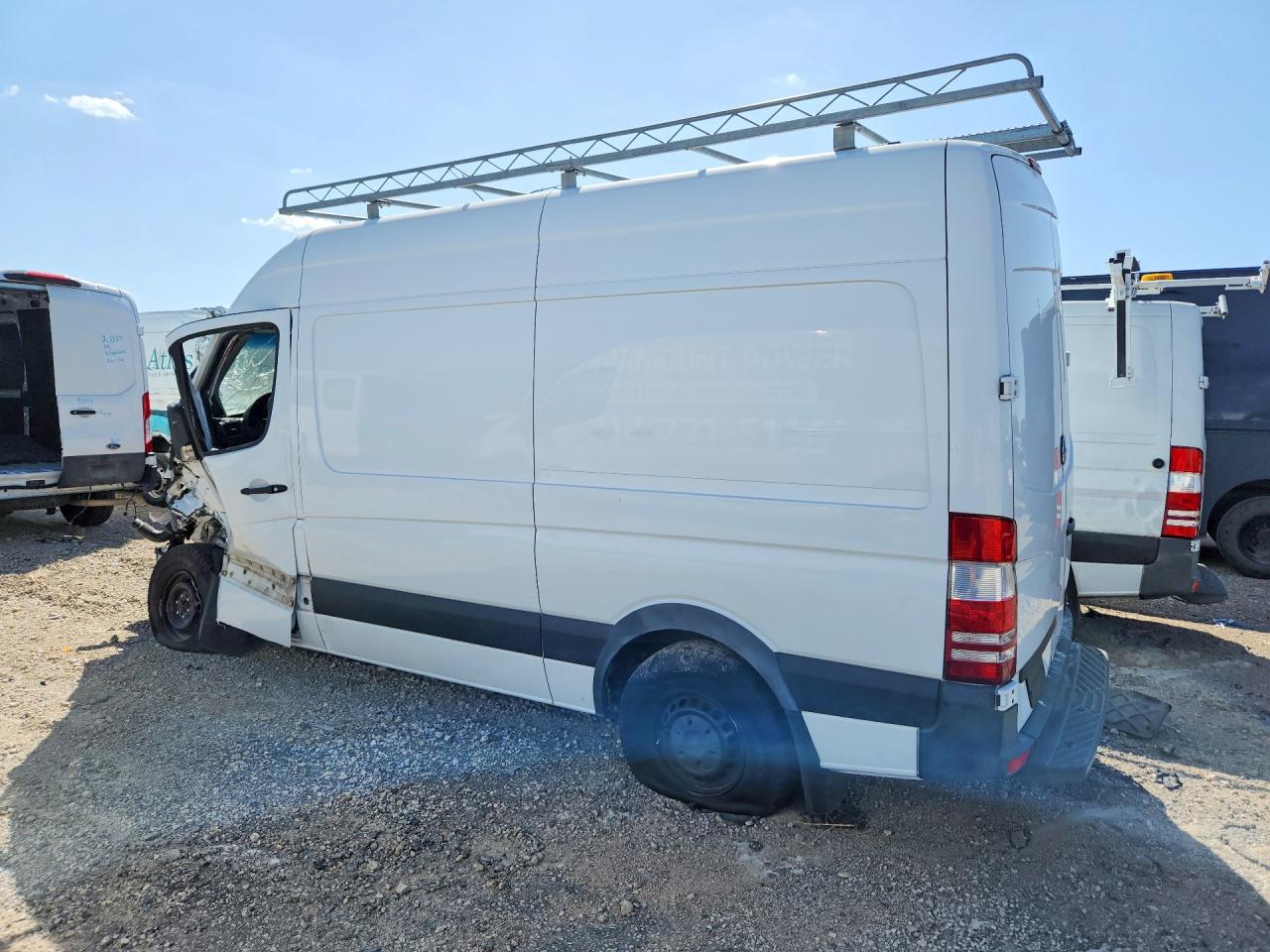 2017 Mercedes-Benz Sprinter 2500 - Фото 2