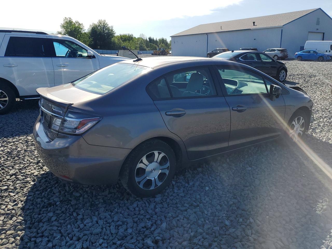 2014 Honda Civic Hybrid - Image 3