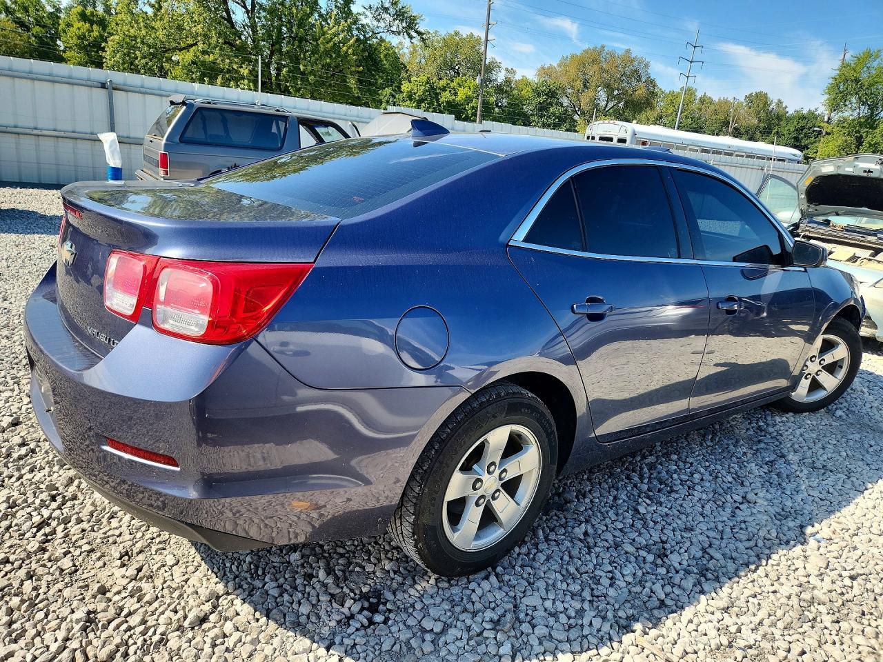 2015 Chevrolet Malibu 1Lt - Фото 3