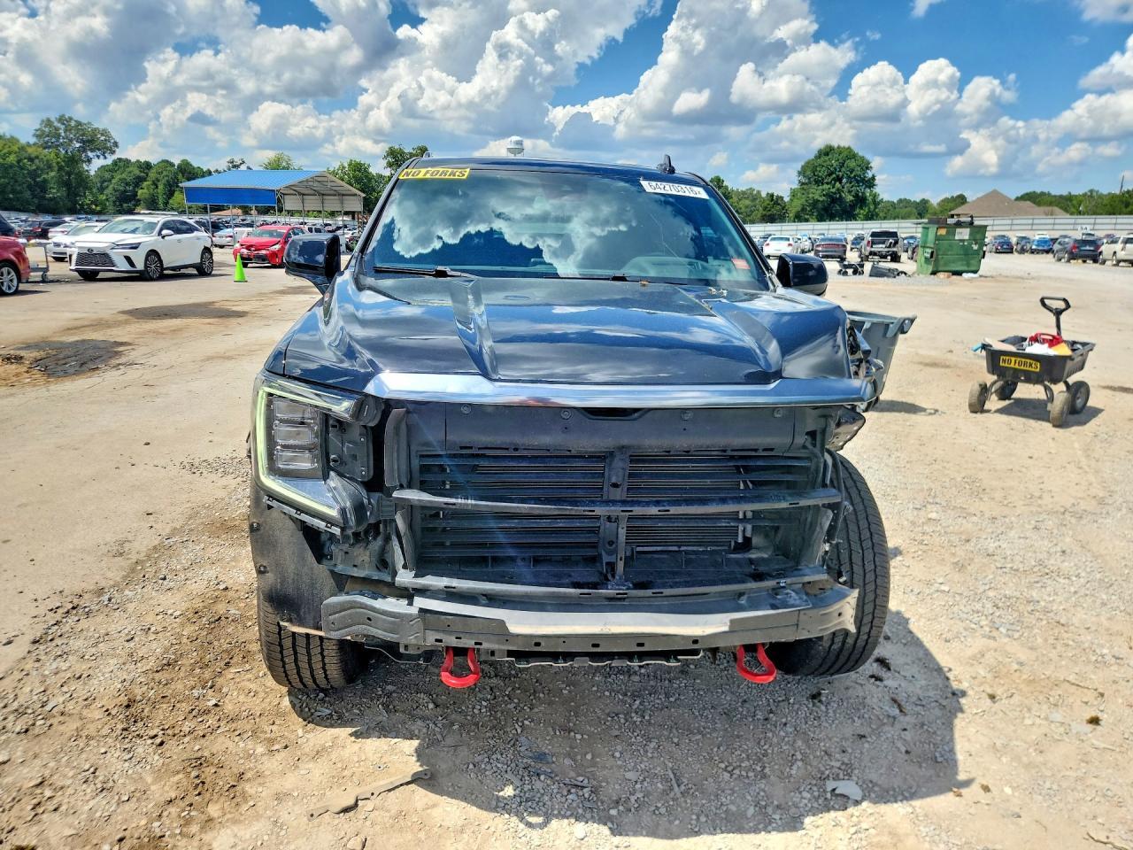 2023 GMC Yukon At4 - Фото 5