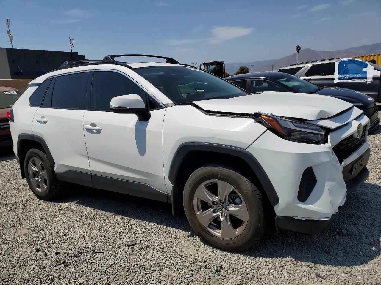 2025 Toyota Rav4 Xle - Фото 4