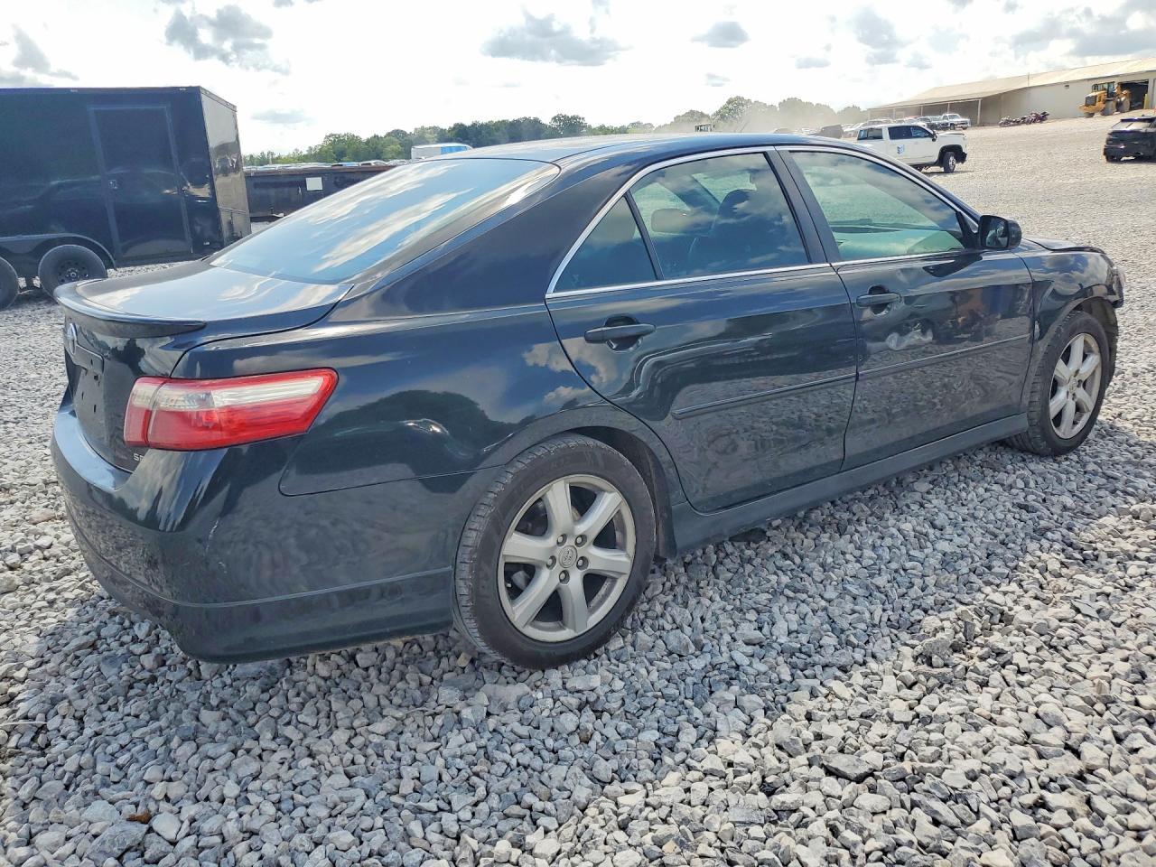 2007 Toyota Camry Se - Image 3