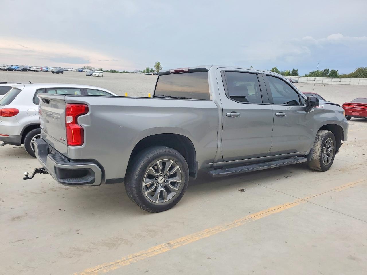2023 Chevrolet Silverado K1500 Rst - Фото 3