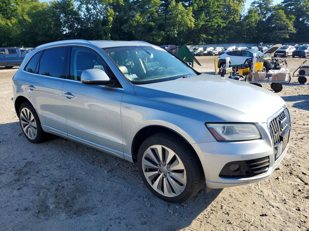 2013 Audi Q5 Premium Hybrid - Image 4