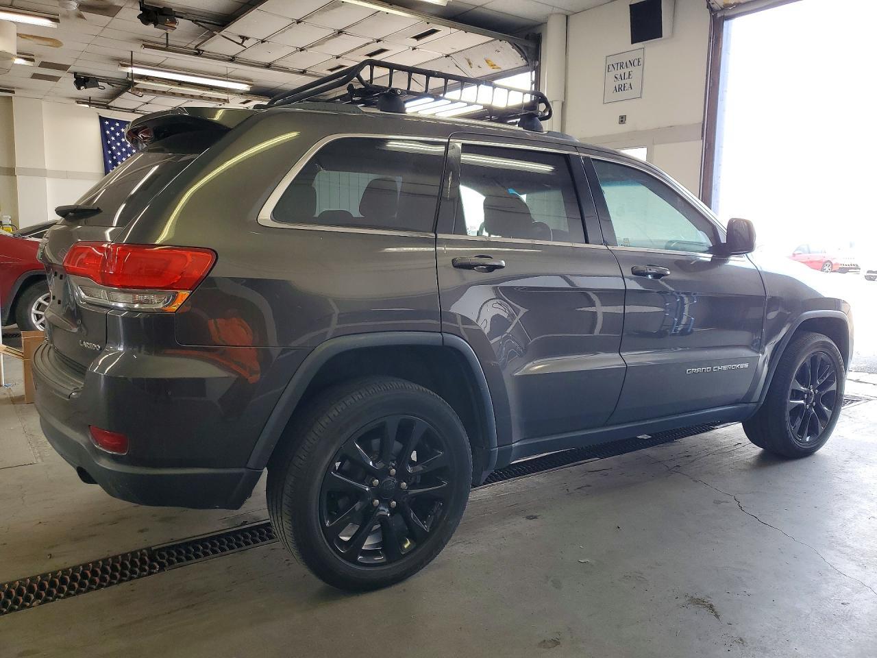 2015 Jeep Grand Cherokee Laredo - Фото 3