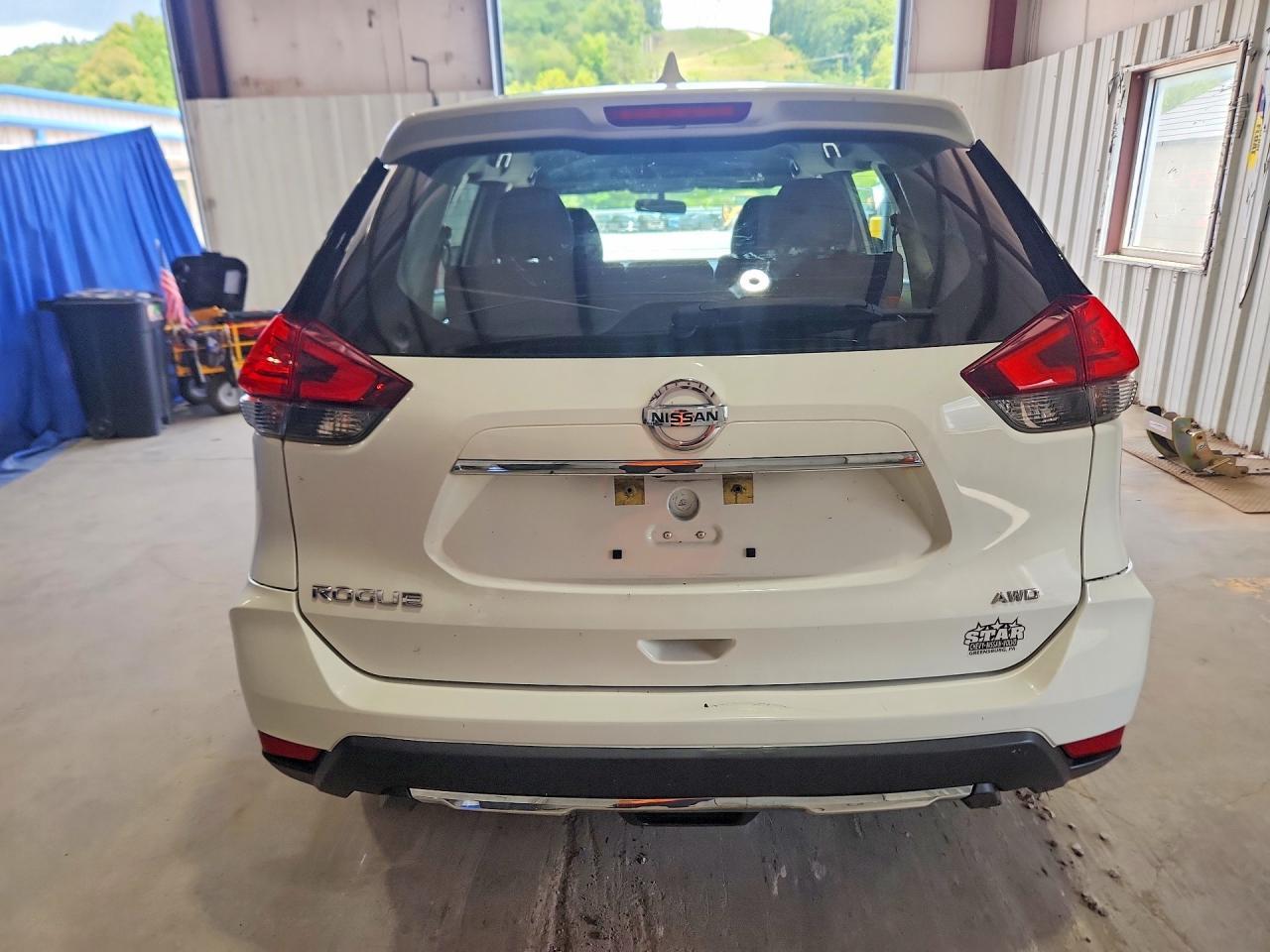 2017 Nissan Rogue S - Image 6