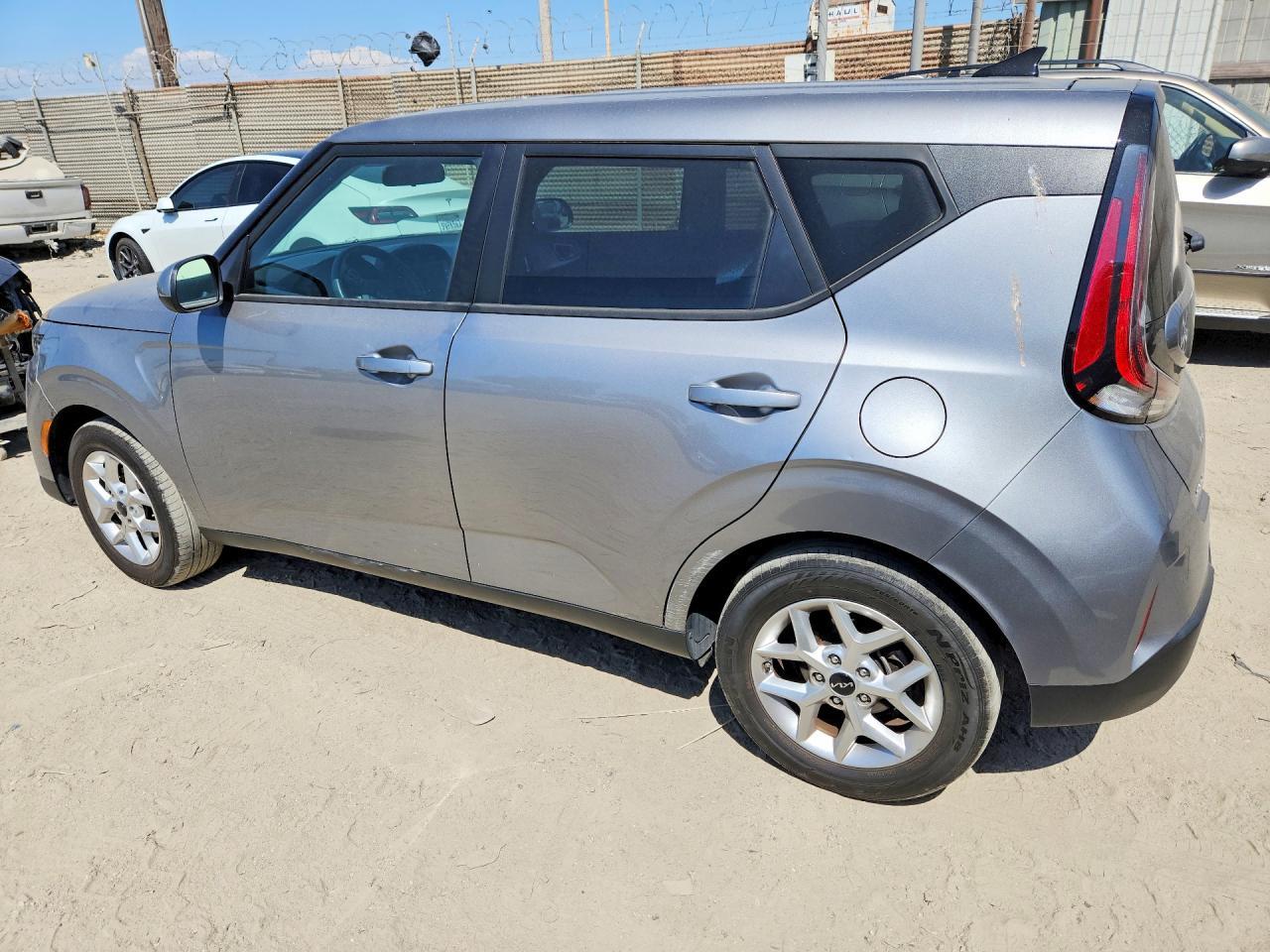 2024 Kia Soul Lx - Image 2