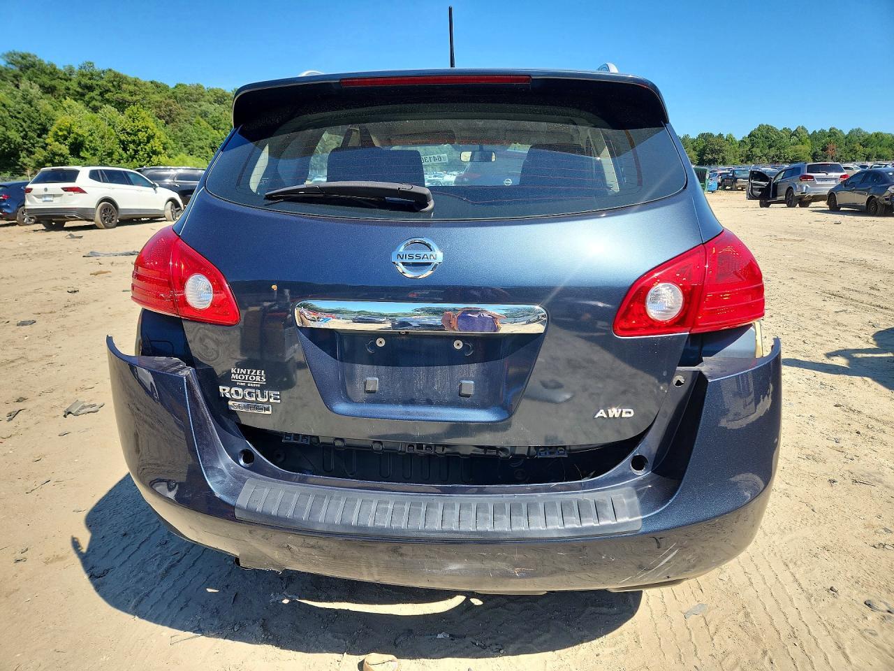 2014 Nissan Rogue Select S - Image 6