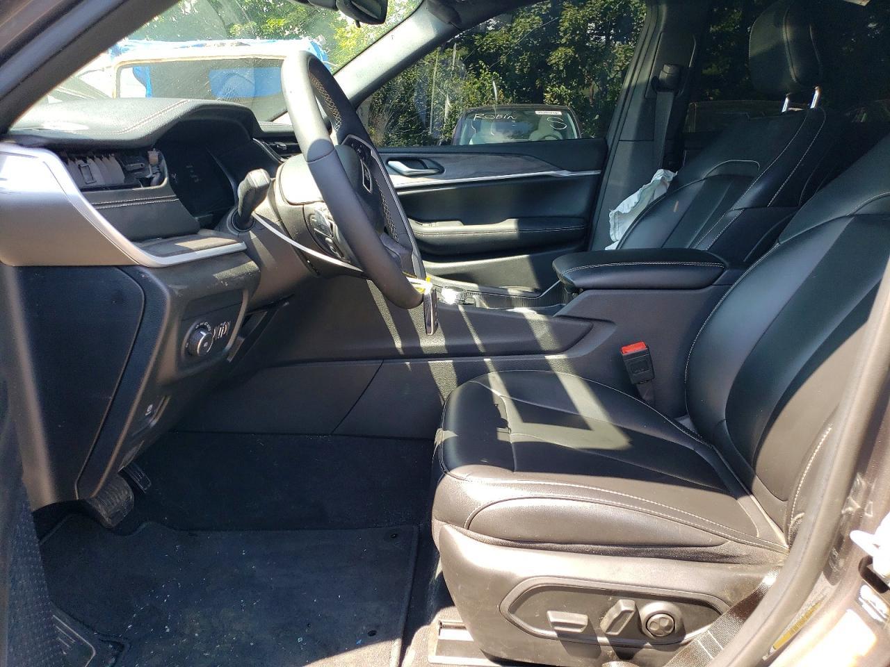 2024 Jeep Grand Cherokee L Limited - Image 7