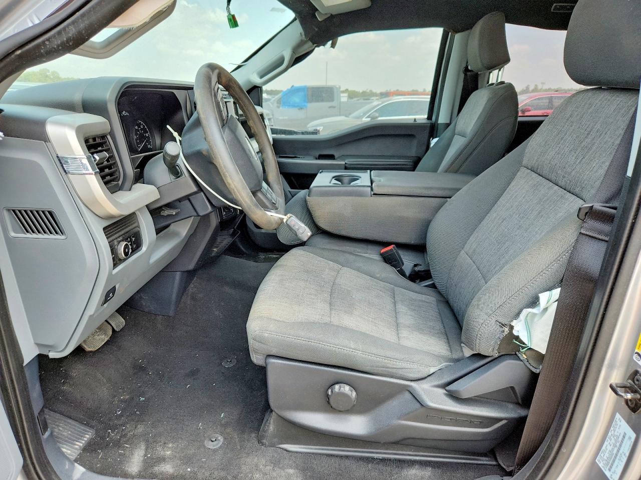 2023 Ford F250 Super Duty - Фото 7