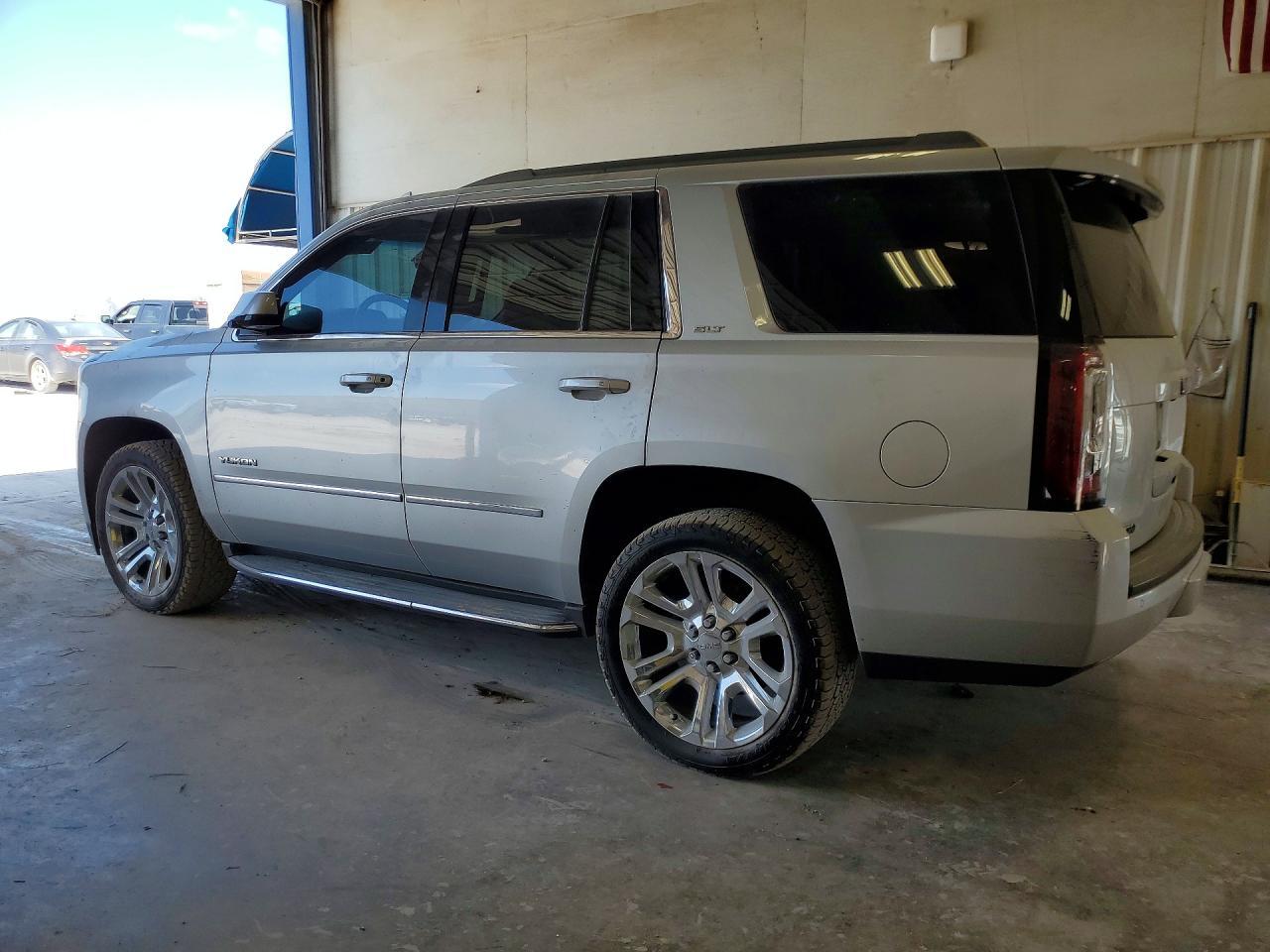 2016 GMC Yukon Slt - Image 2