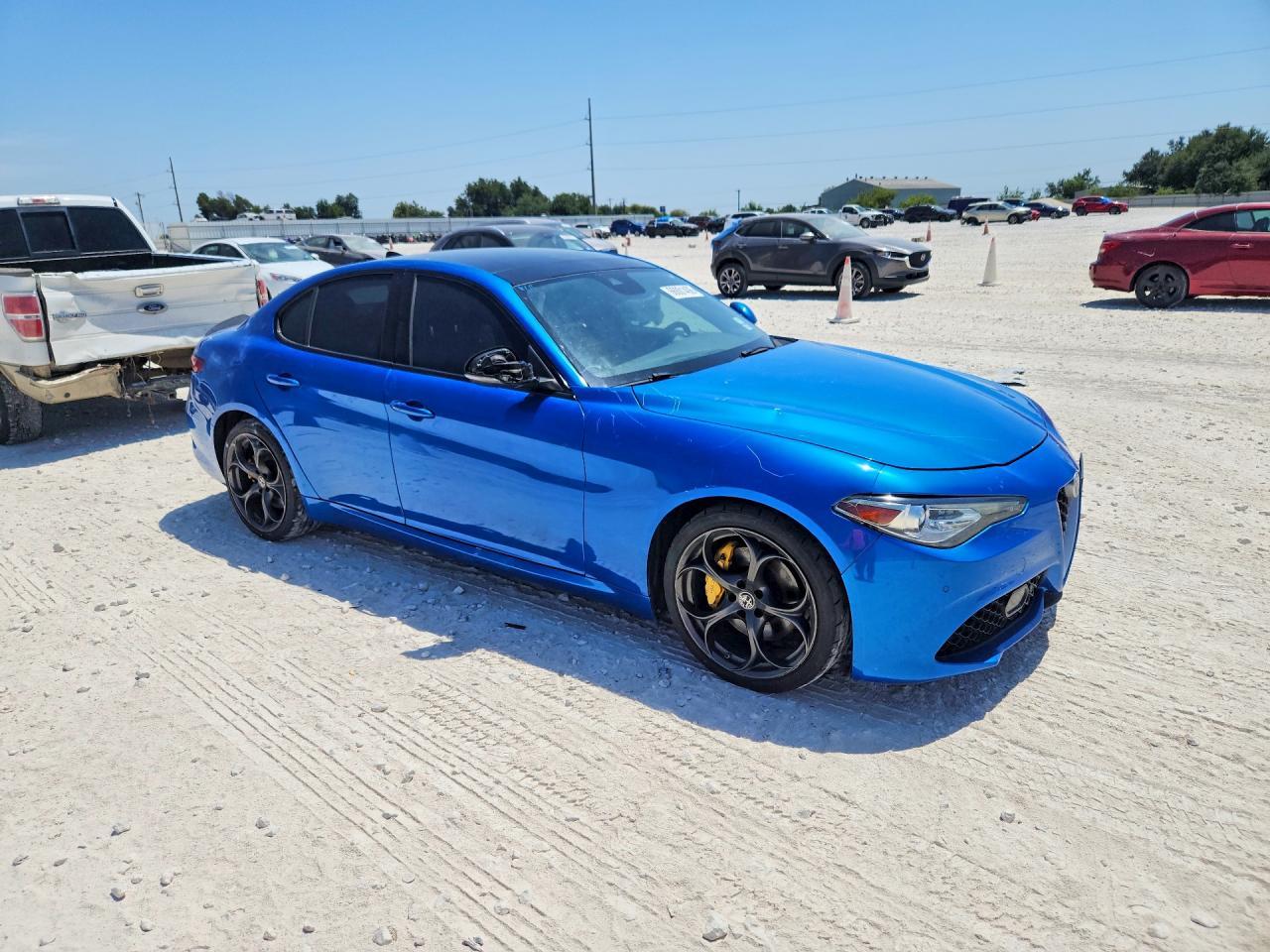 2019 Alfa Romeo Giulia Ti - Фото 4