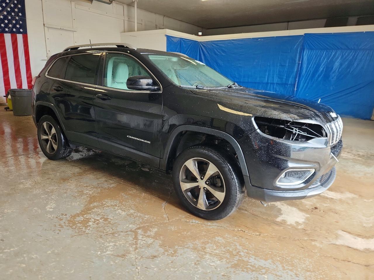 2019 Jeep Cherokee Limited - Image 4