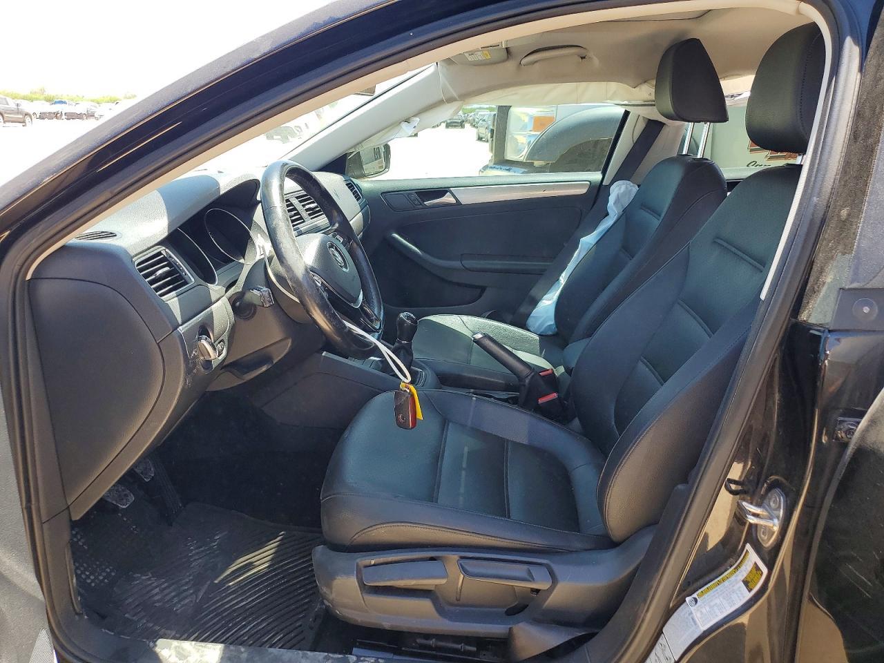 2017 Volkswagen Jetta Se - Image 7