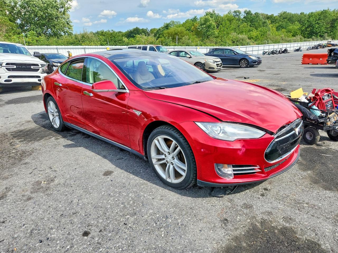2014 Tesla Model S - Фото 4