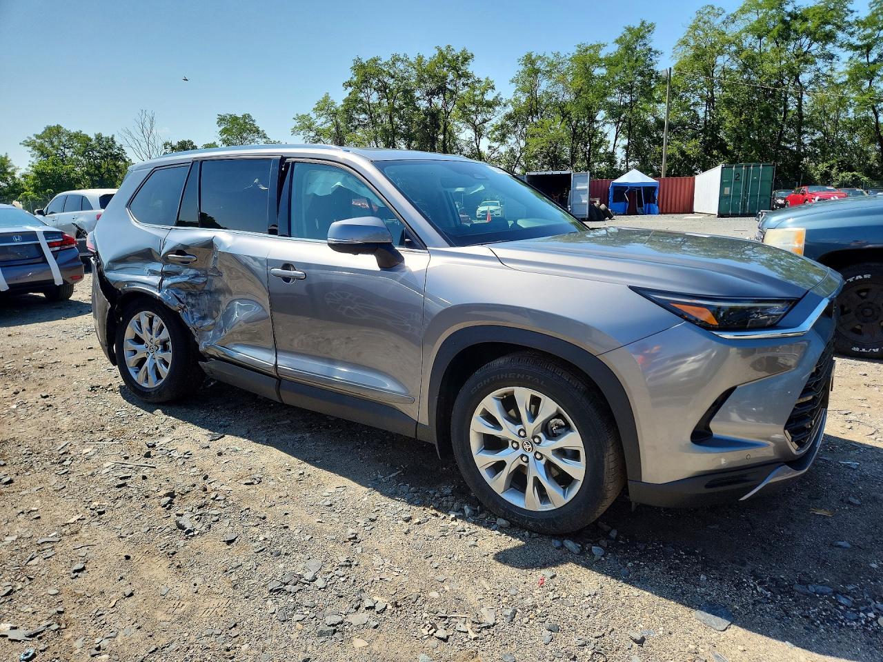 2025 Toyota Grand Highlander Hybrid Limited - Image 4