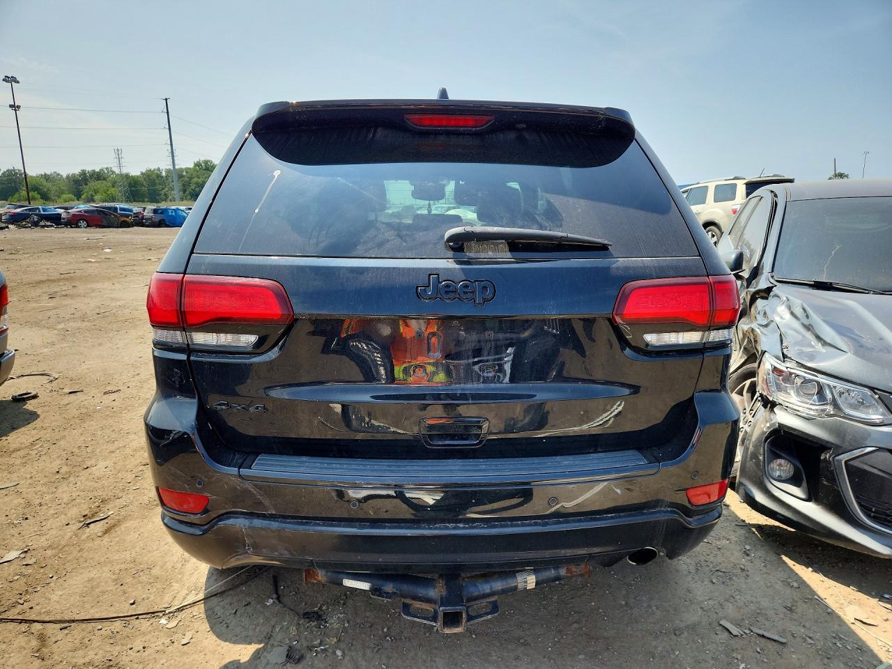 2018 Jeep Grand Cherokee Laredo - Image 6