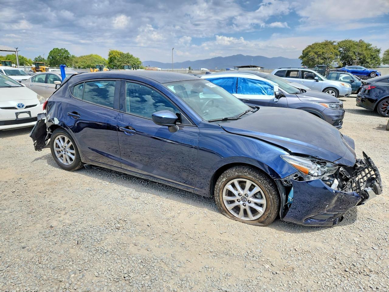 2017 Mazda 3 Sport - Фото 4