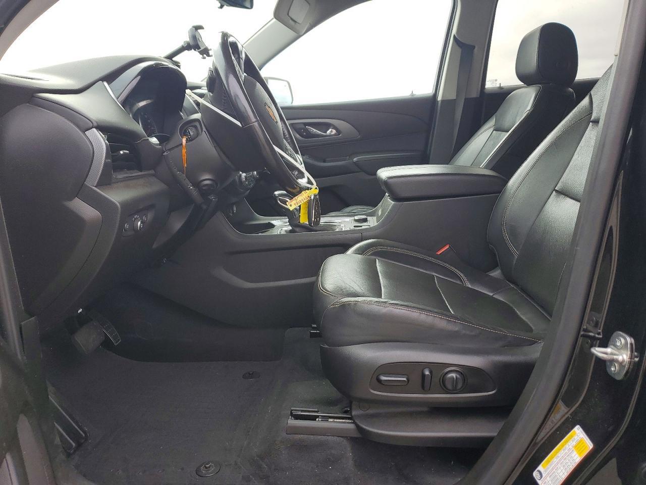 2021 Chevrolet Traverse Premier - Фото 7