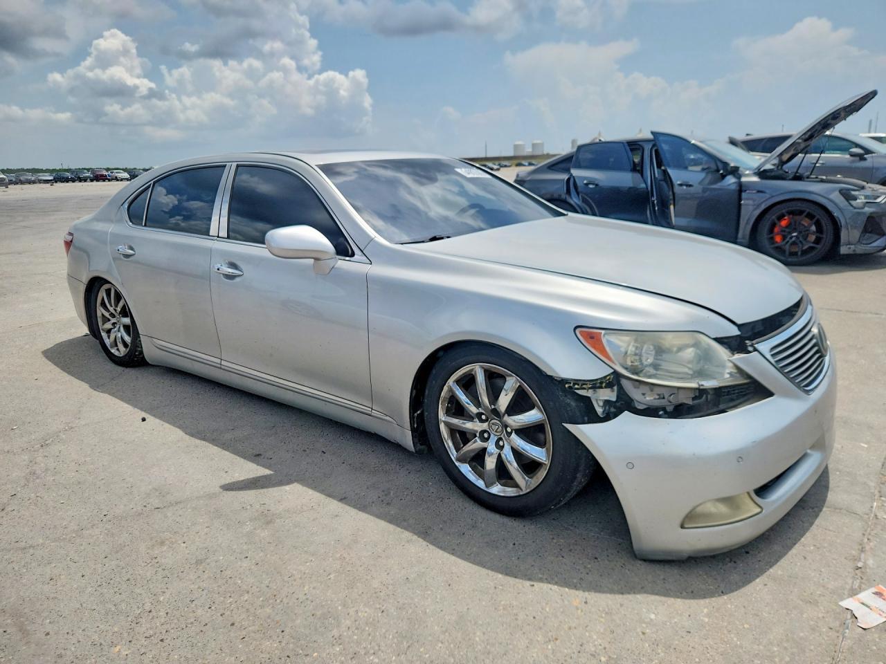 2007 Lexus Ls 460L - Image 4