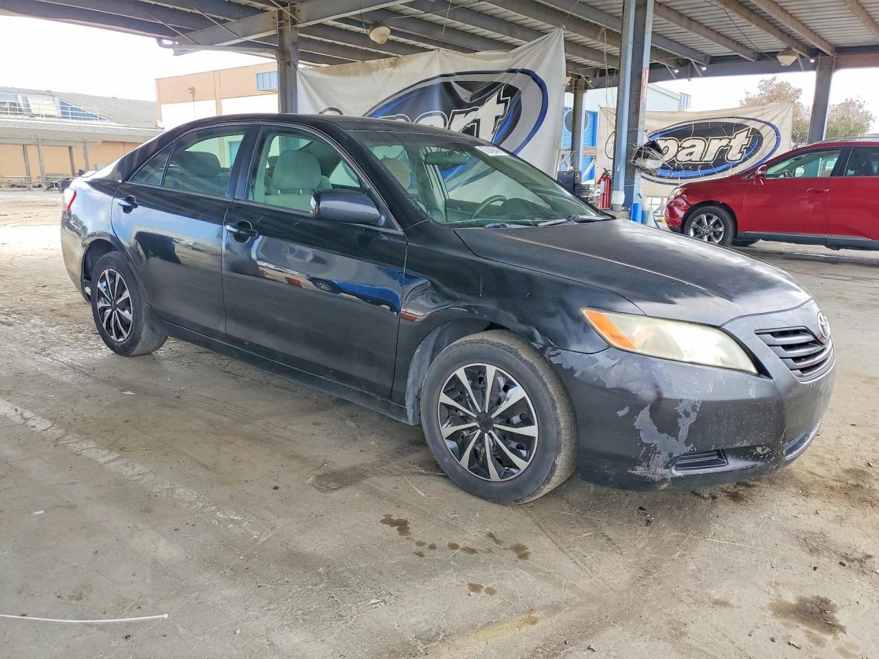 2009 Toyota Camry Le - Фото 4
