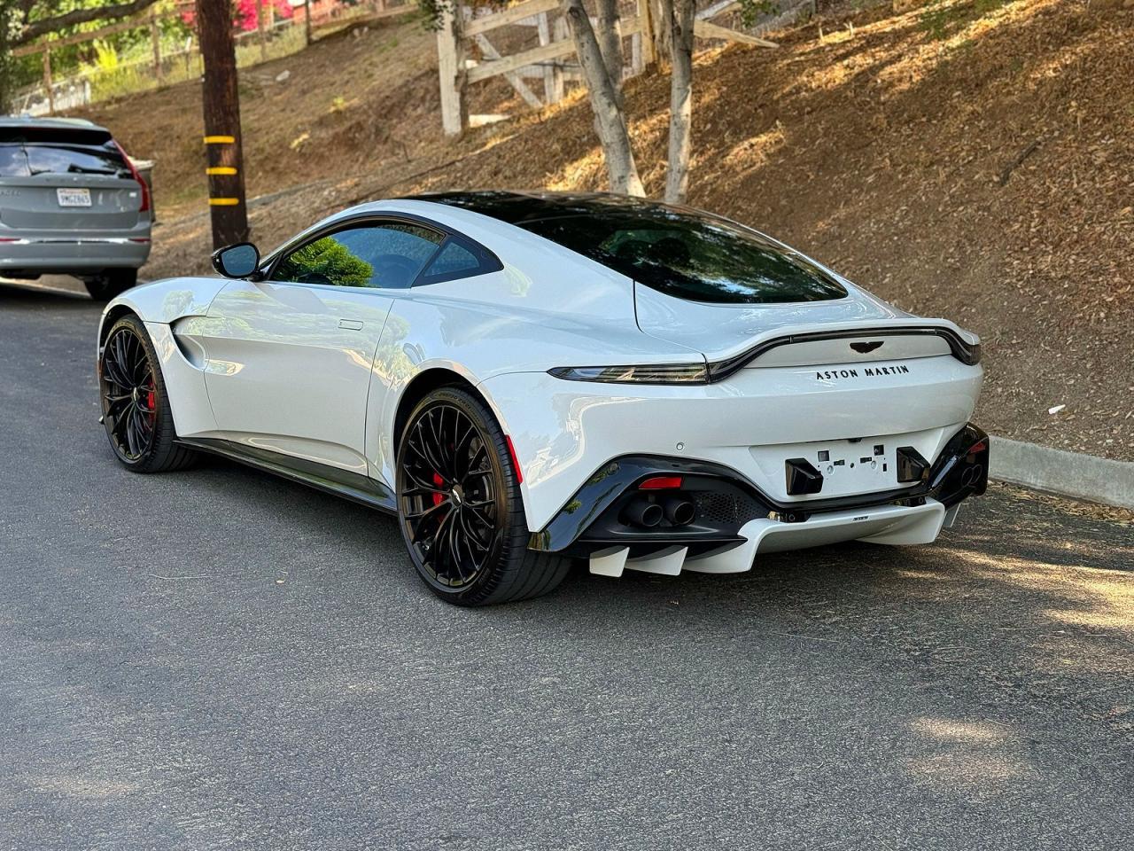 2023 Aston Martin Vantage - Фото 4