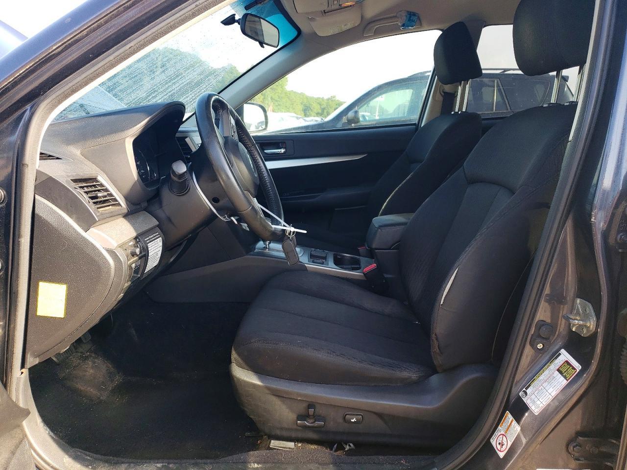 2010 Subaru Outback 2.5I Premium - Image 7