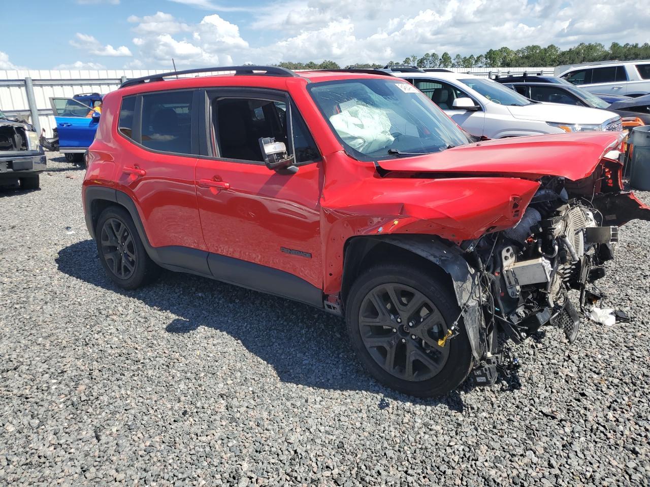 2018 Jeep Renegade Latitude - Image 4