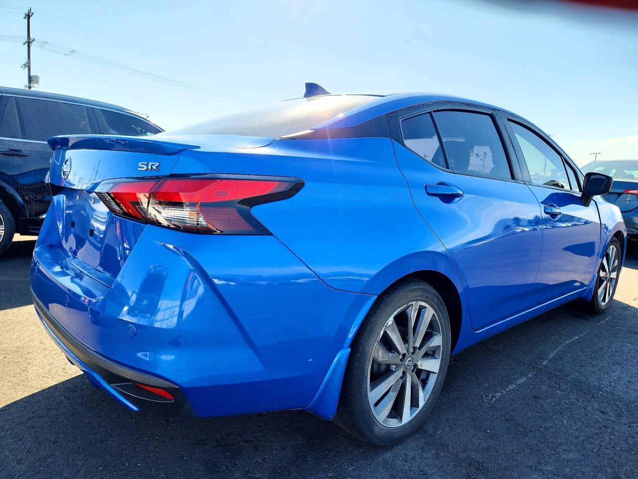 2020 Nissan Versa Sr - Фото 3