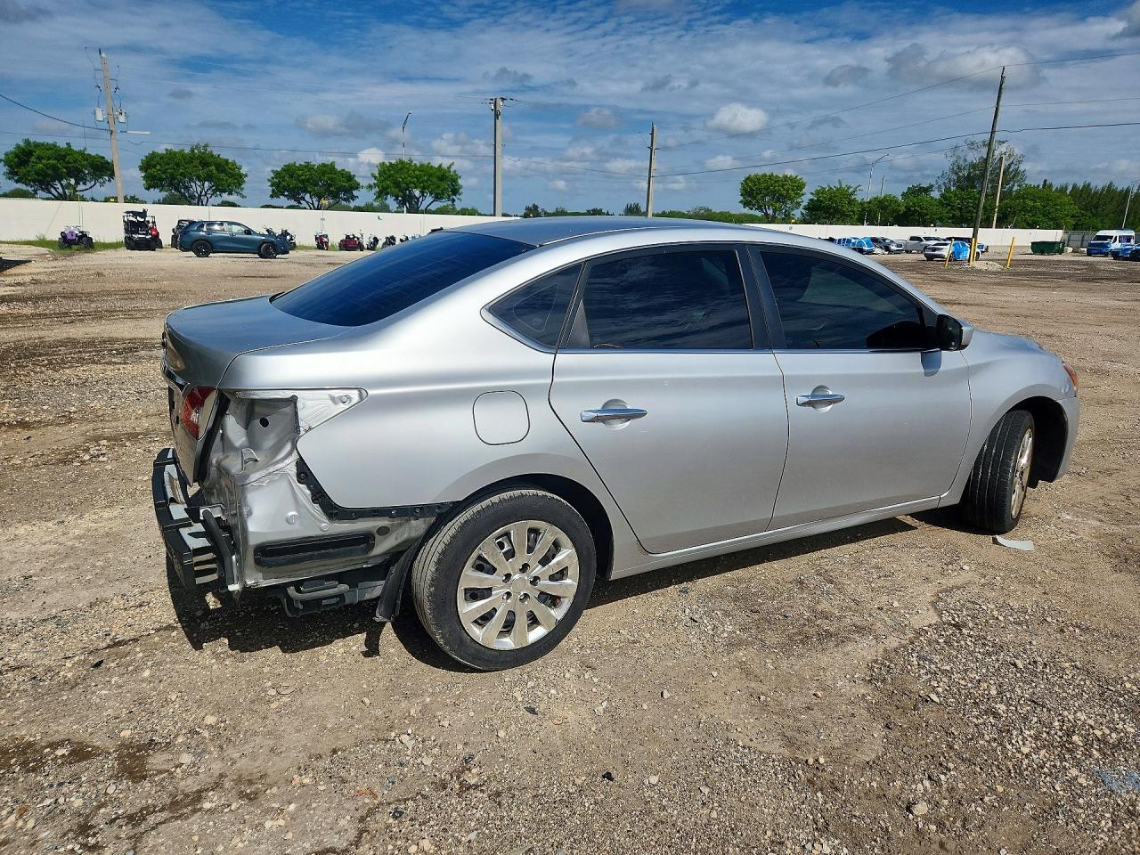 2015 Nissan Sentra S - Фото 3