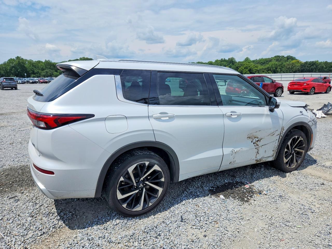 2022 Mitsubishi Outlander Sel - Фото 3