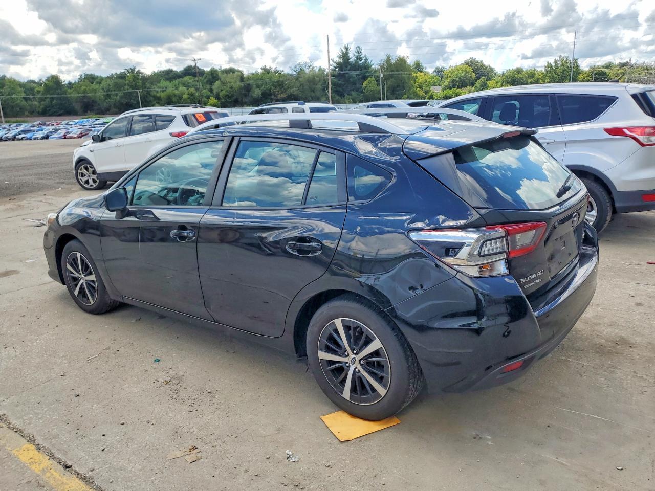 2023 Subaru Impreza Premium - Image 2