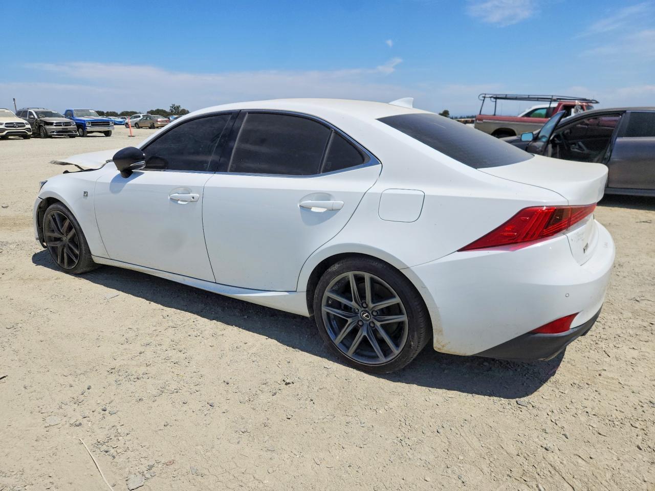 2019 Lexus Is 300 - Фото 2