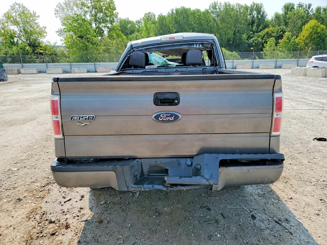 2010 Ford F150 Super Cab - Фото 6