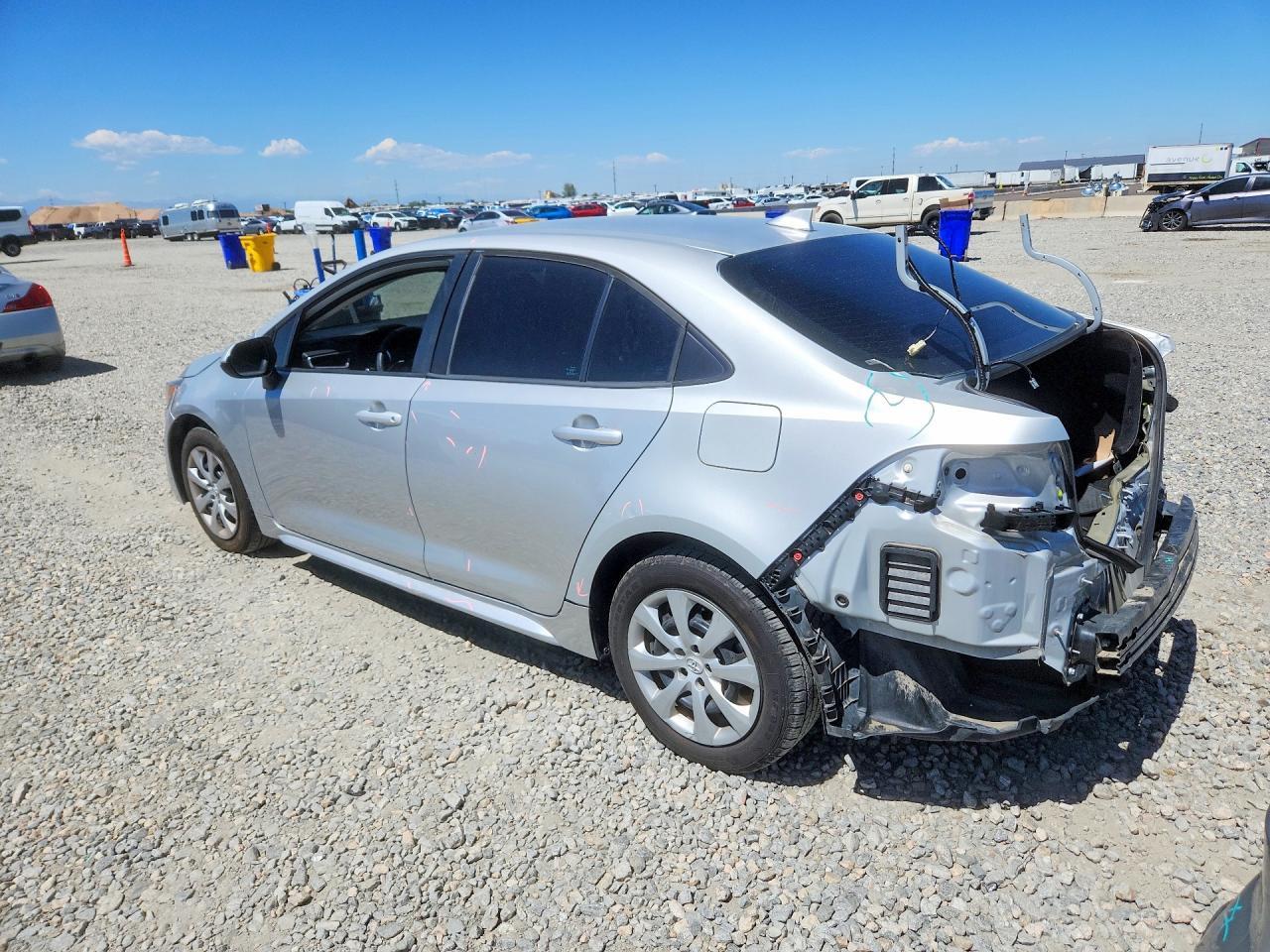 2021 Toyota Corolla Le - Фото 2